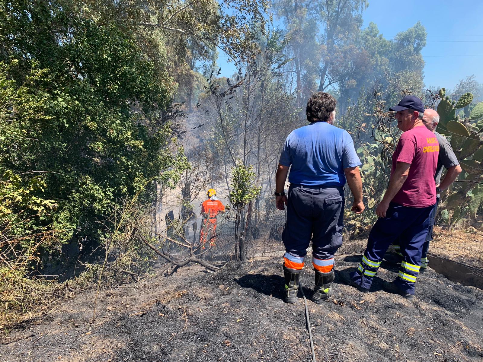 incendio Castel di Guido