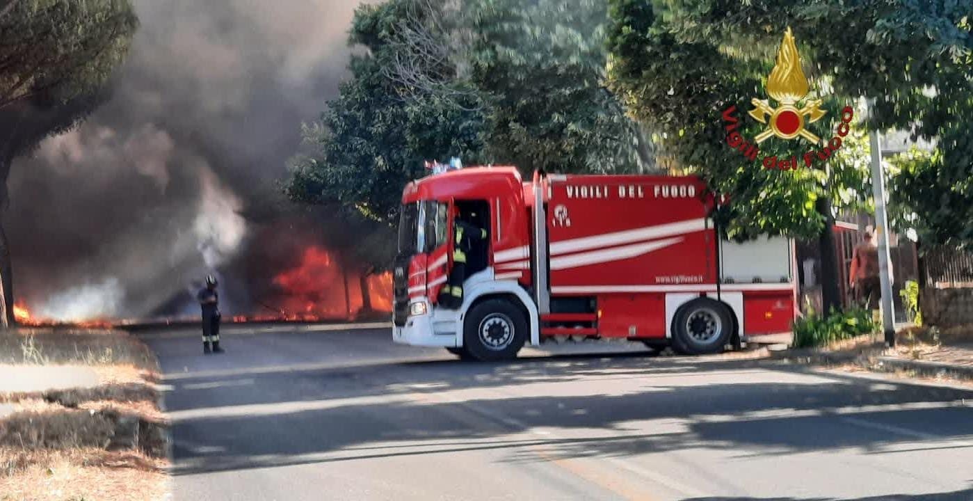 Incendio di autodemolitori