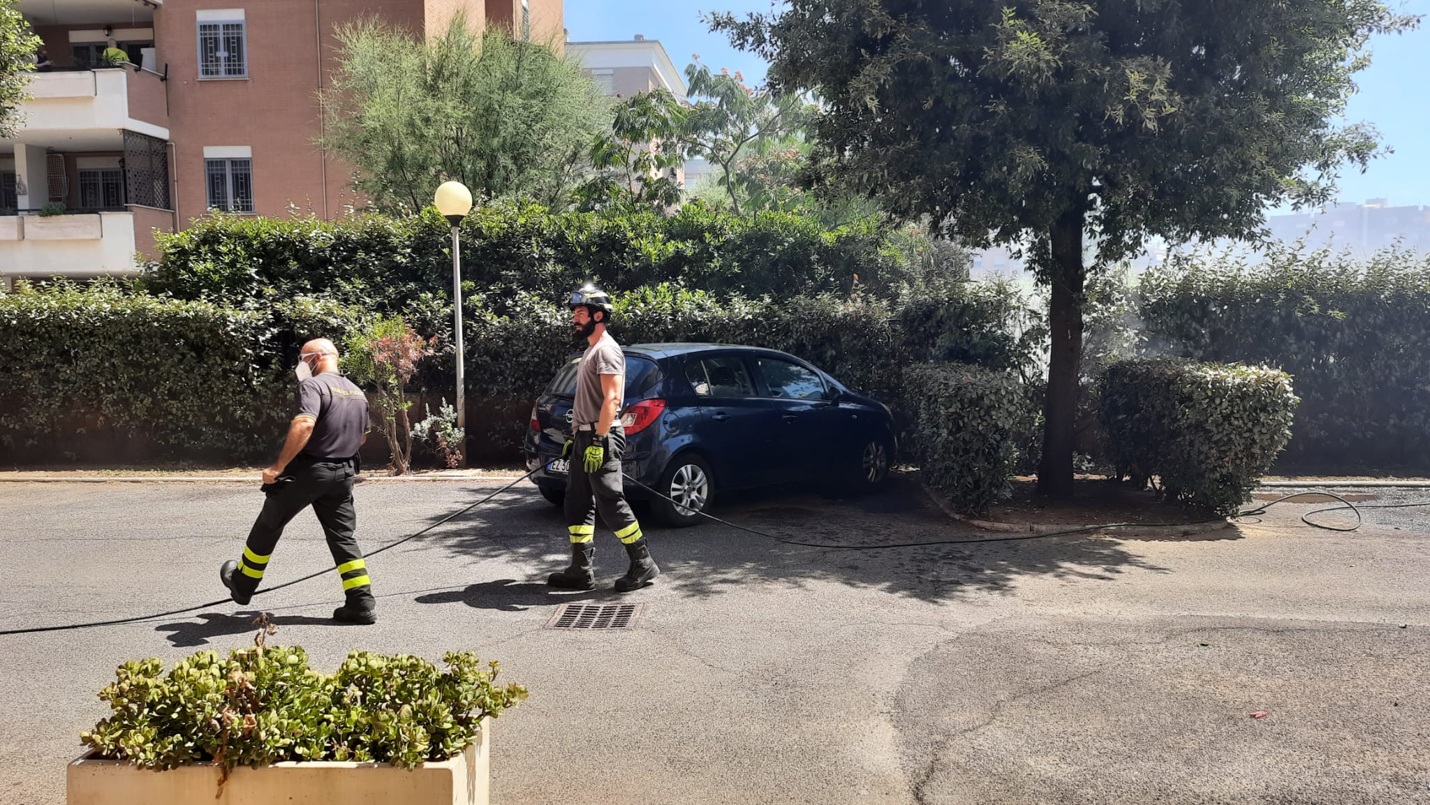 incendio in via della Martinica