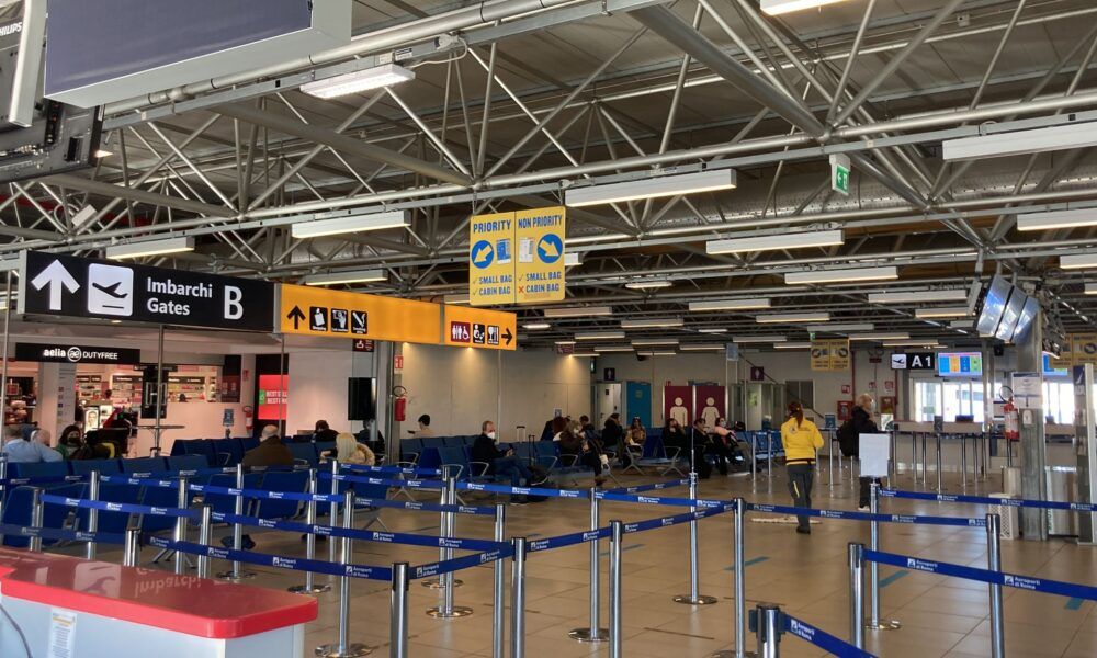 Tredici milioni di euro per i disservizi aerei dell’ultimo weekend Tredici milioni di euro per i disservizi aerei dell’ultimo weekend