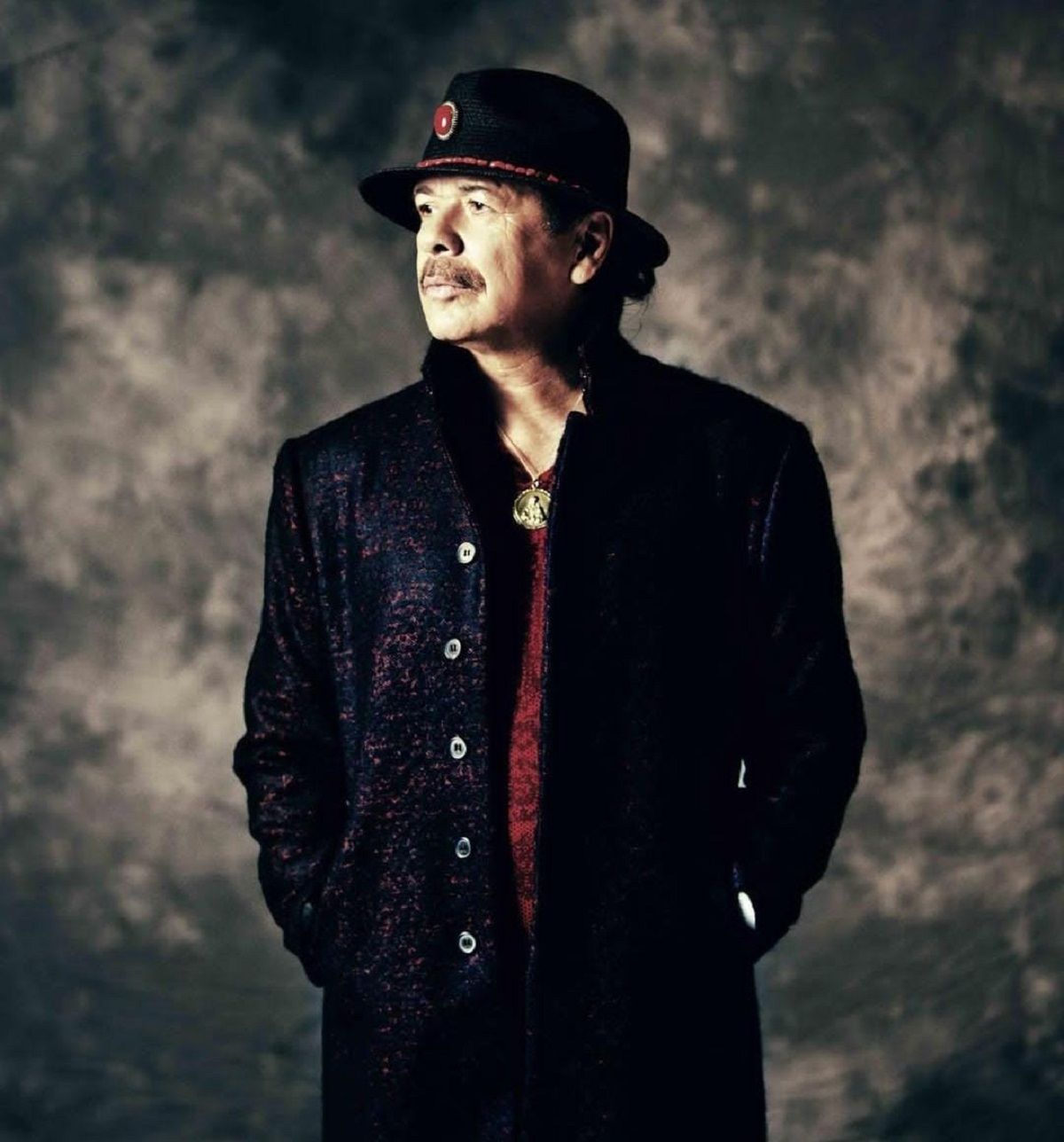 Carlos Santana ha un malore durante un concerto in Michigan