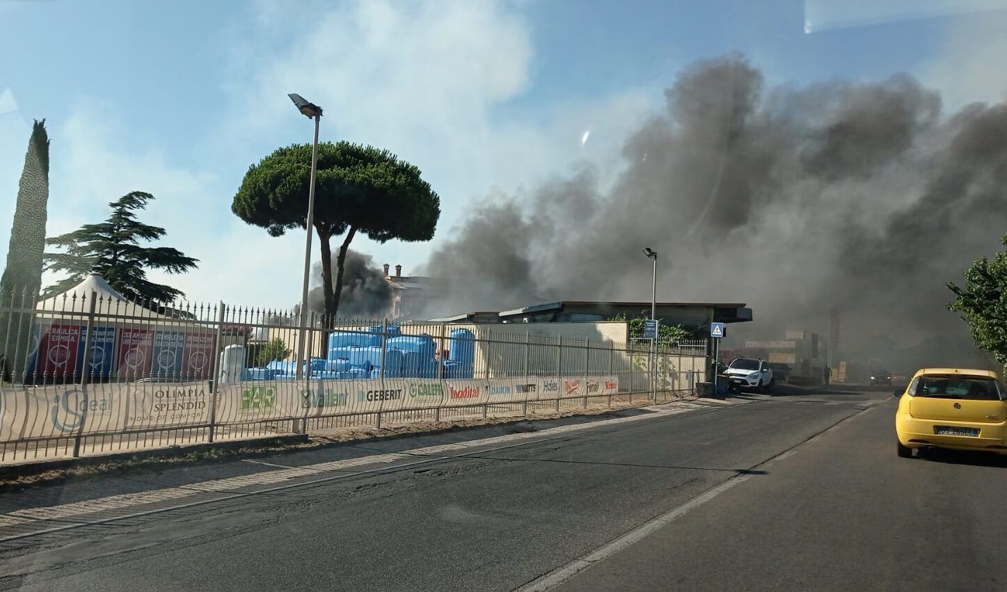 incendio Pomezia-Torvaianica