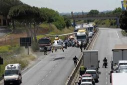 Intervento eliambulanza sulla Pontina per incidente venerdì 29 luglio 2022