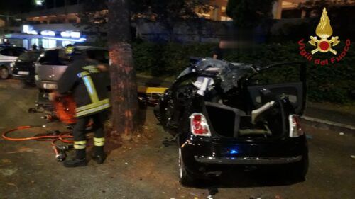 incidente via Laurentina morto un ragazzo