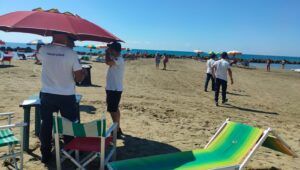 Controlli spiaggia Nettuno della polizia locale