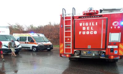 Laurentina allagata vigili del fuoco