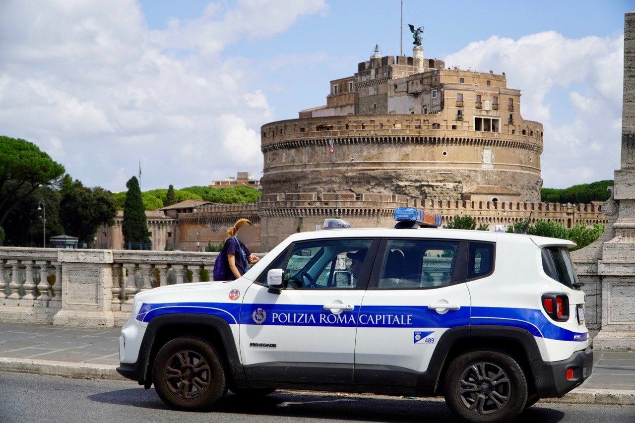 controlli polizia locale Castel S. Angelo