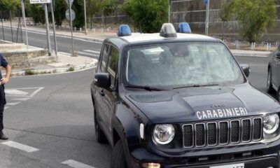 Auto in panne lungo il sentiero, famiglia salvata dai carabinieri