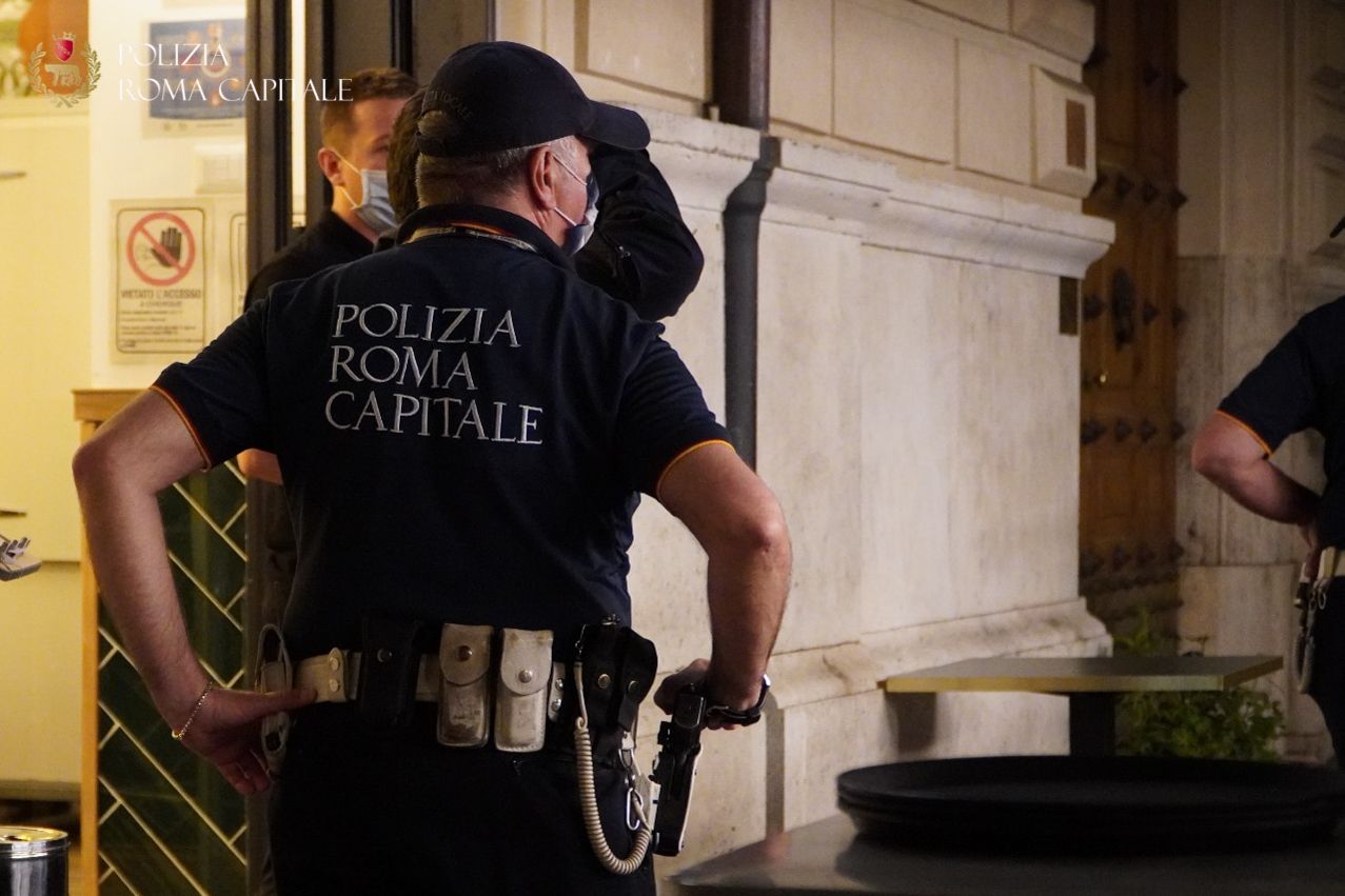 Roma, controlli Polizia Locale