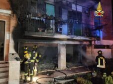 Incendio palazzina Roma