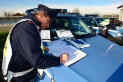 Polizia stradale sulla Pontin