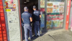 Controlli Polizia su via Casilina