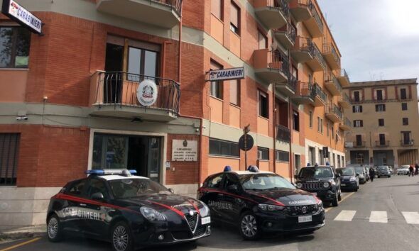 Tre i borsoni stupefacenti nascosti in un deposito agricolo. trovati dai Carabinieri, al loro interno c'erano ben 50 kili di droga.