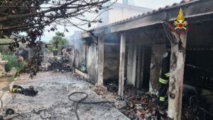 Incendio mazzano romano in una villa