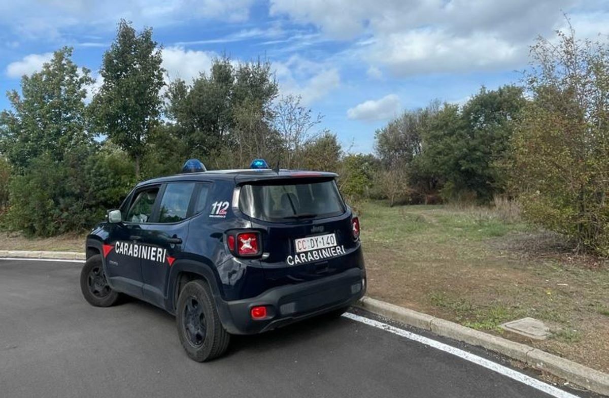 Carabinieri a Castel Romano