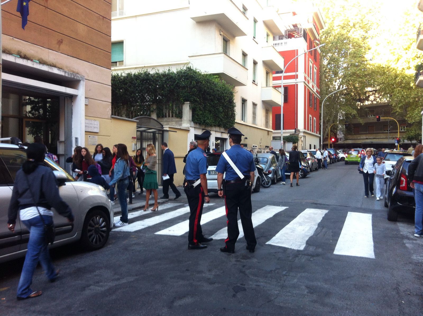Controlli anti spaccio dei carabinieri a Roma
