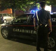 Pomezia, accoltella il padre per soldi