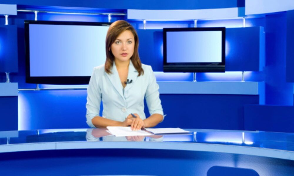 TG1, cambia lo studio: nuova sigla e scenografia, le novità da stasera