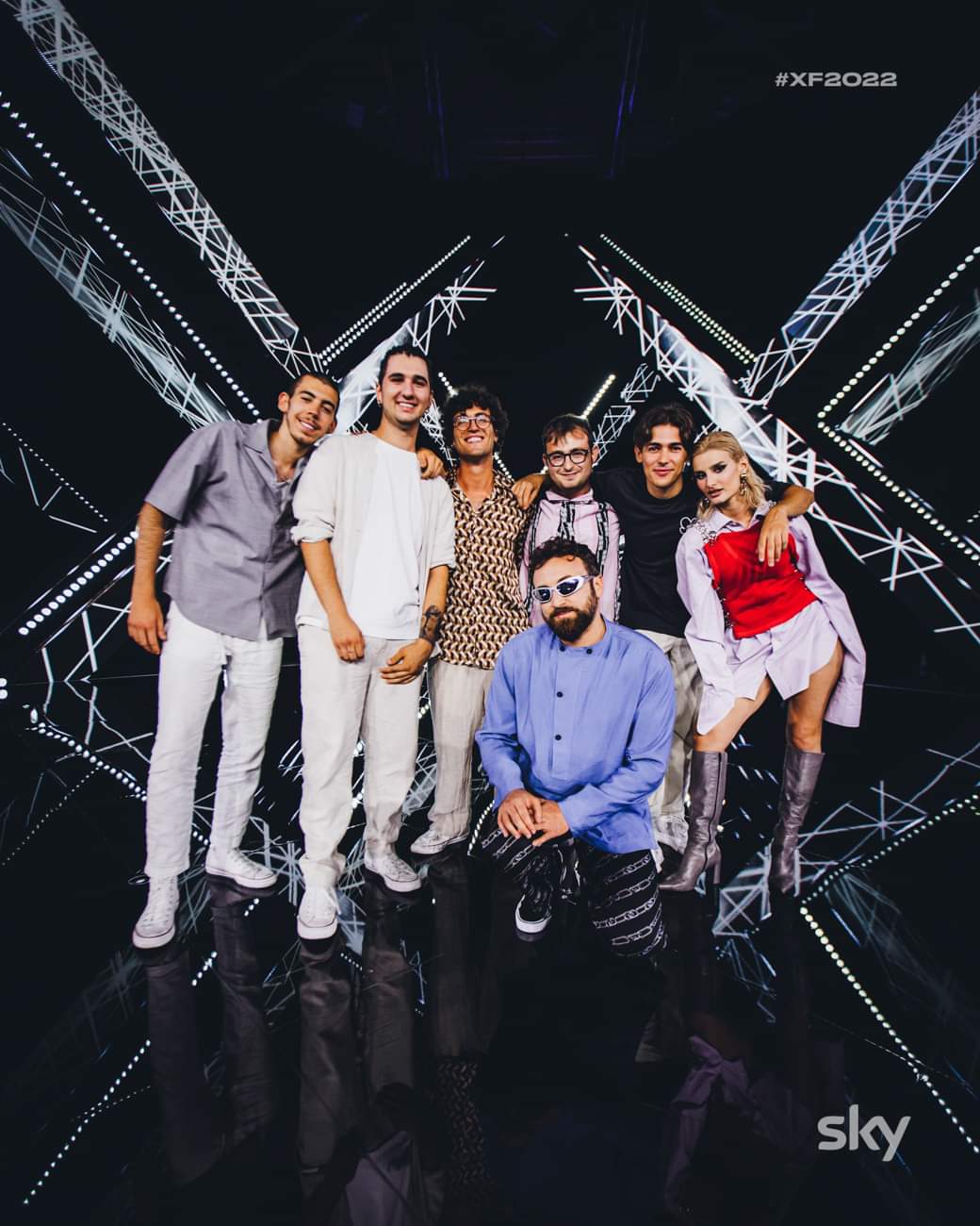 La squadra di rkomi per i live di X factor 2022