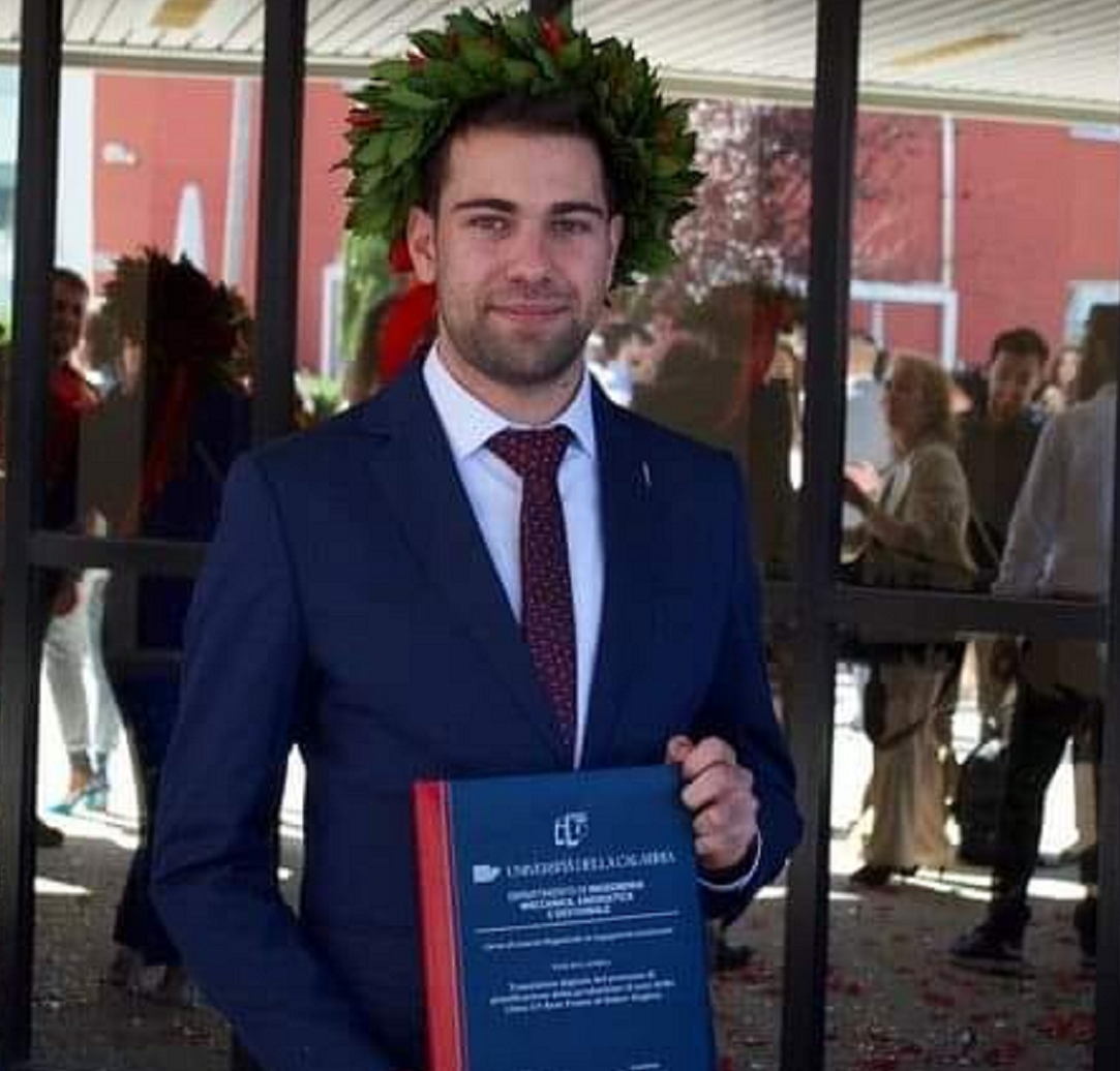 10 anni fa subisce un trapianto di cuore ed oggi si laurea: la storia di Angelo