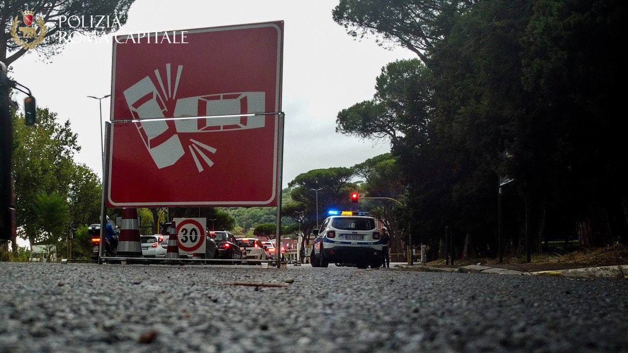 Incidente Polizia Locale Viale Regina Margherita ieri a Roma
