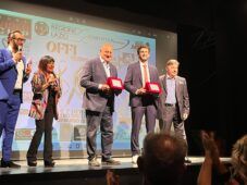 Simone Lupi e Dario D'Ambrosi sul palco dell'OFFI