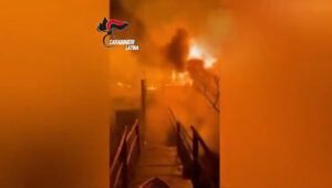 Incendio stabilimento dune sabaudia