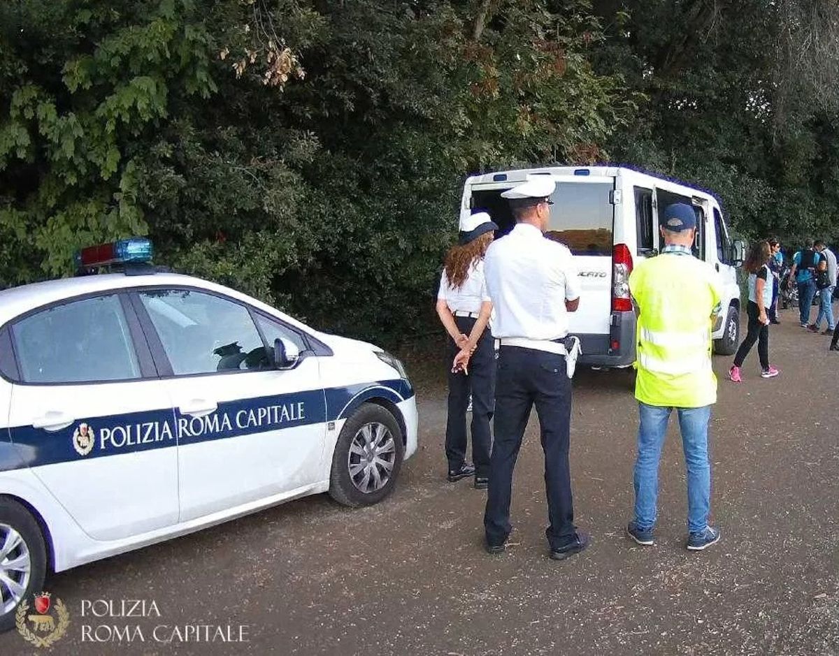 Ricerche polizia locale dell'uomo anziano scomparso a Villa Pamphili