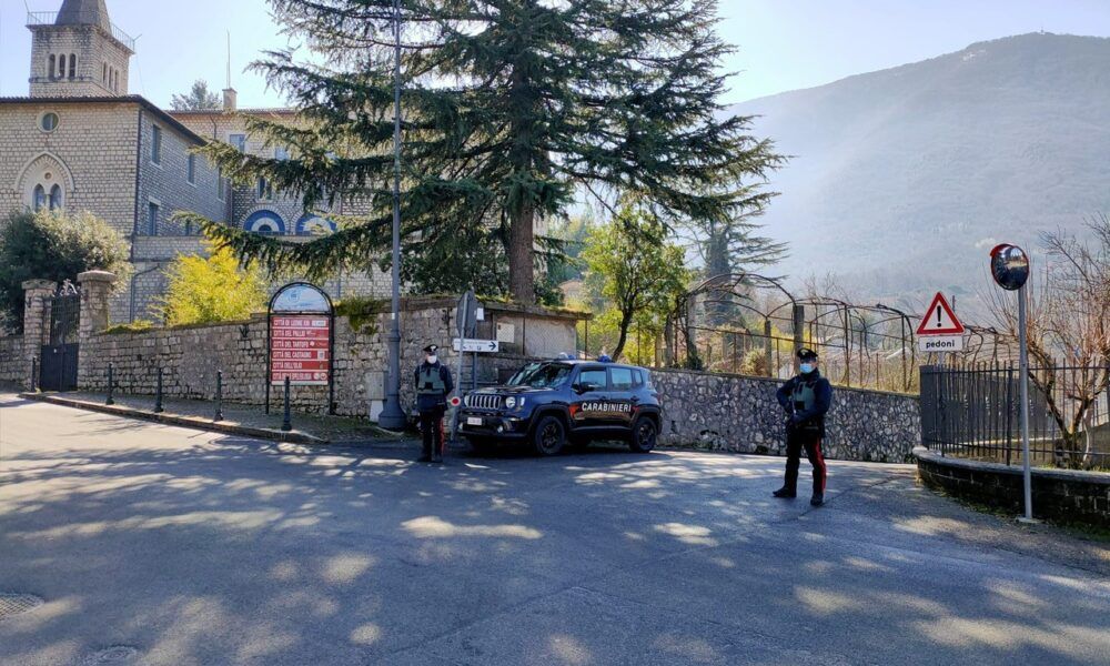 Truffata un'anziana da due malviventi con la tecnica del finto nipote. Scattato l'allarme, la coppia è stata arrestata dai Carabinieri.