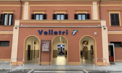 Facciata della stazione ferroviaria di Velletri