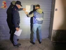 I controlli della Polizia, sequestrato un locale