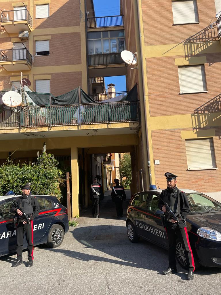 blitz carabinieri a Ostia