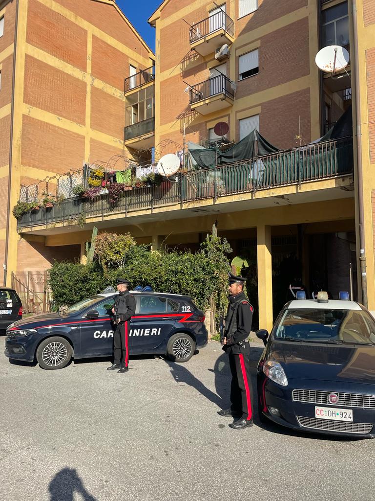 blitz carabinieri a Ostia