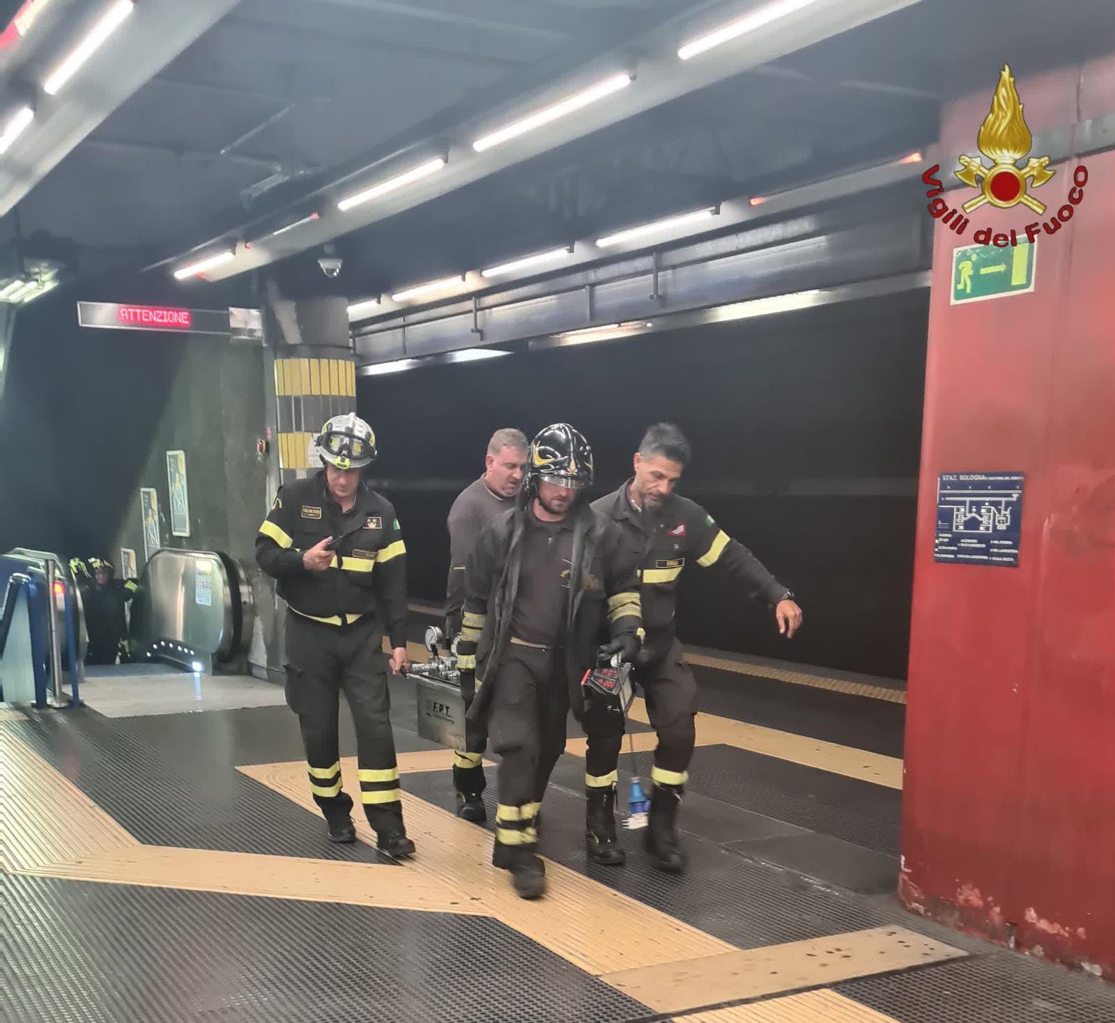 ragazzo investito dalla Metro a piazza Bologna