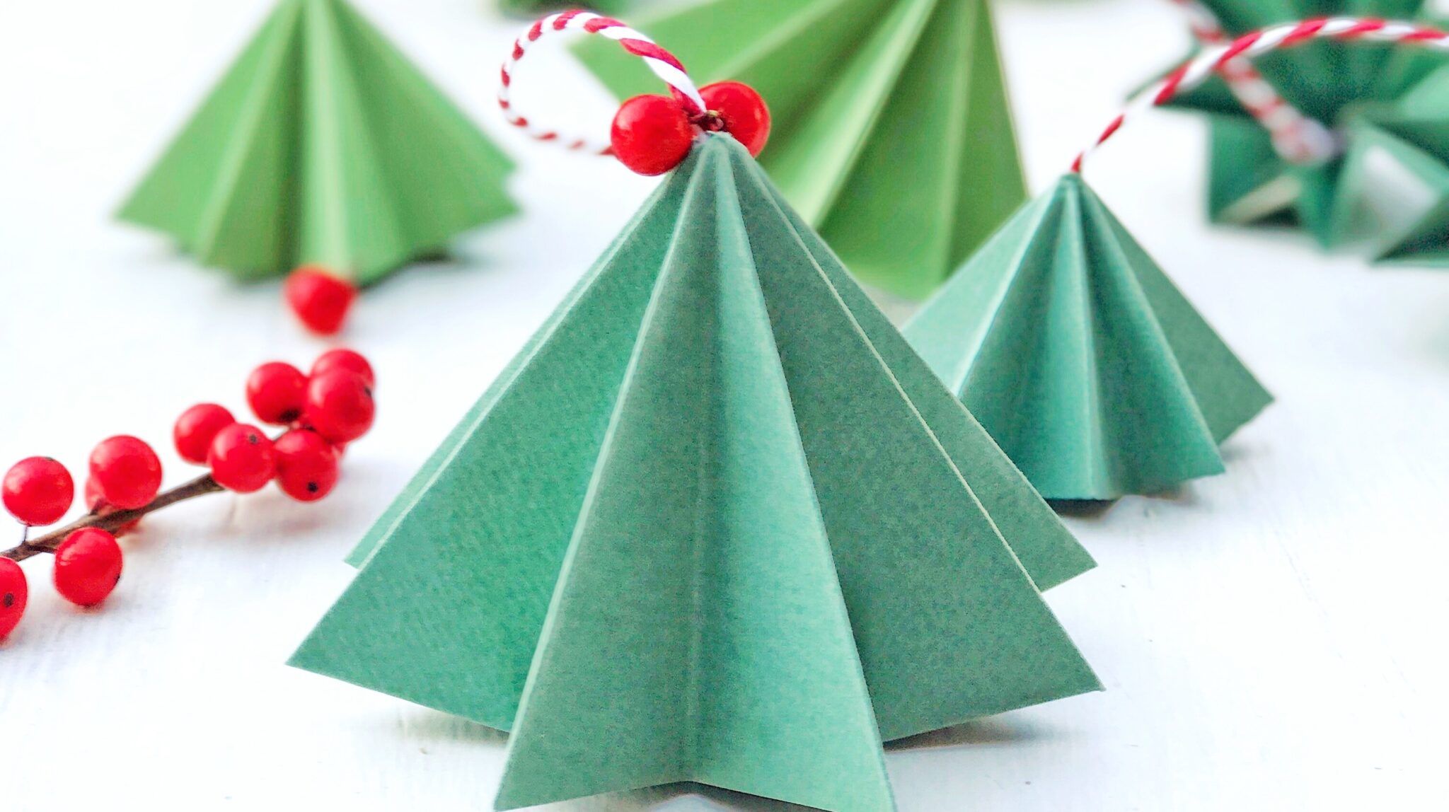 Come fare le decorazioni per Natale con la carta o in pannolenci: tutte