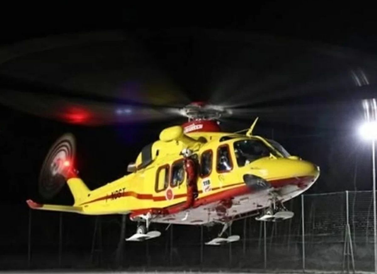 Elicottero per il soccorso dopo l'incidente in Via Aurelia Sud a Civitavecchia