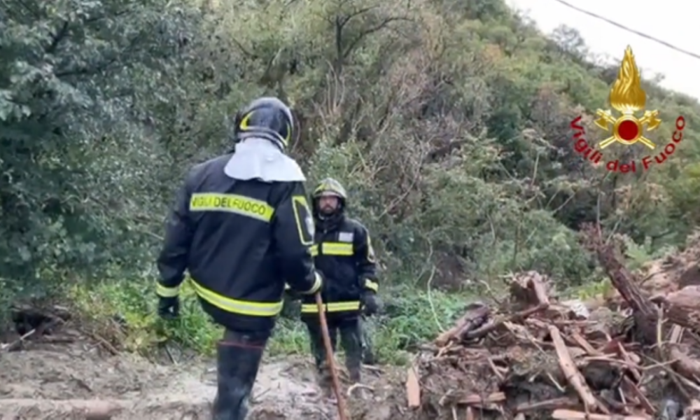 Ischia, frana a Casamicciola: trovata morta una bimba, è la seconda vittima Ischia, frana a Casamicciola: trovata morta una bimba, è la seconda vittima
