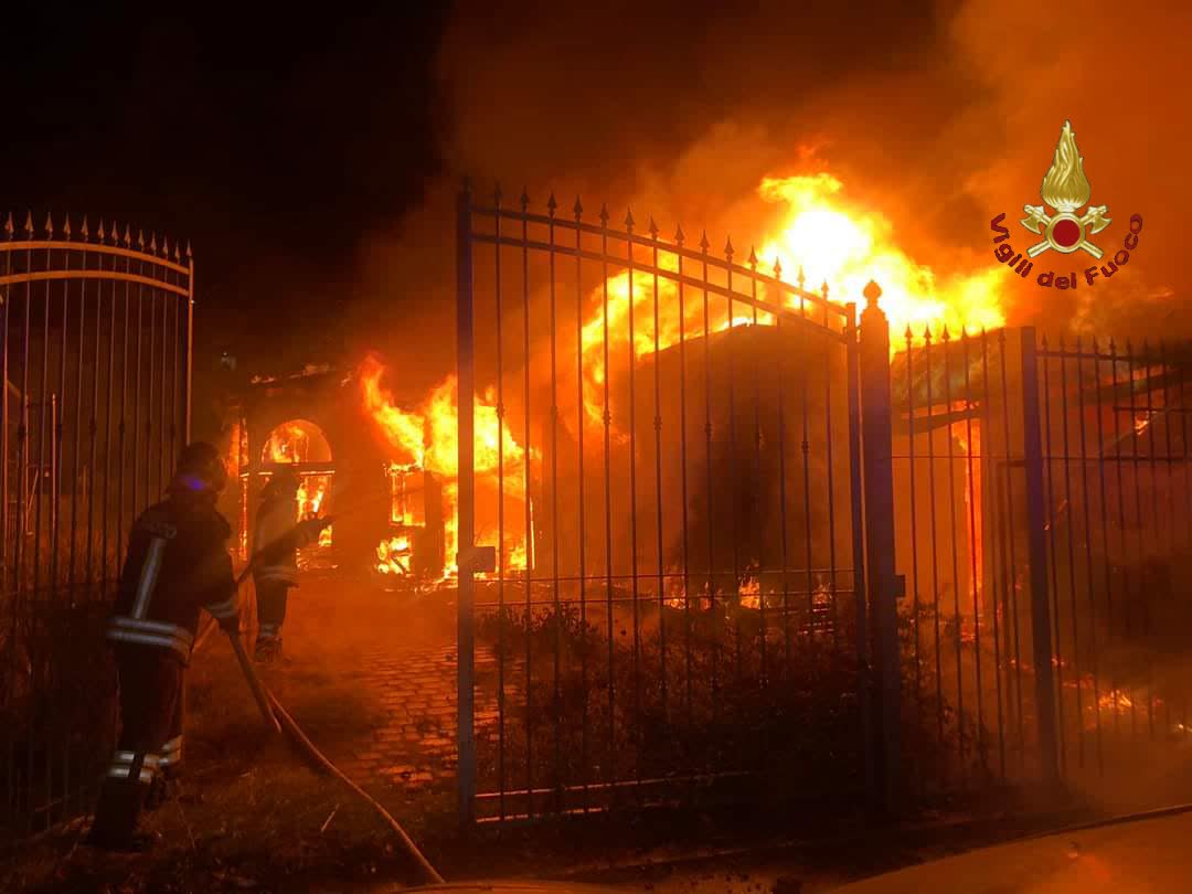 incendio villa massimo