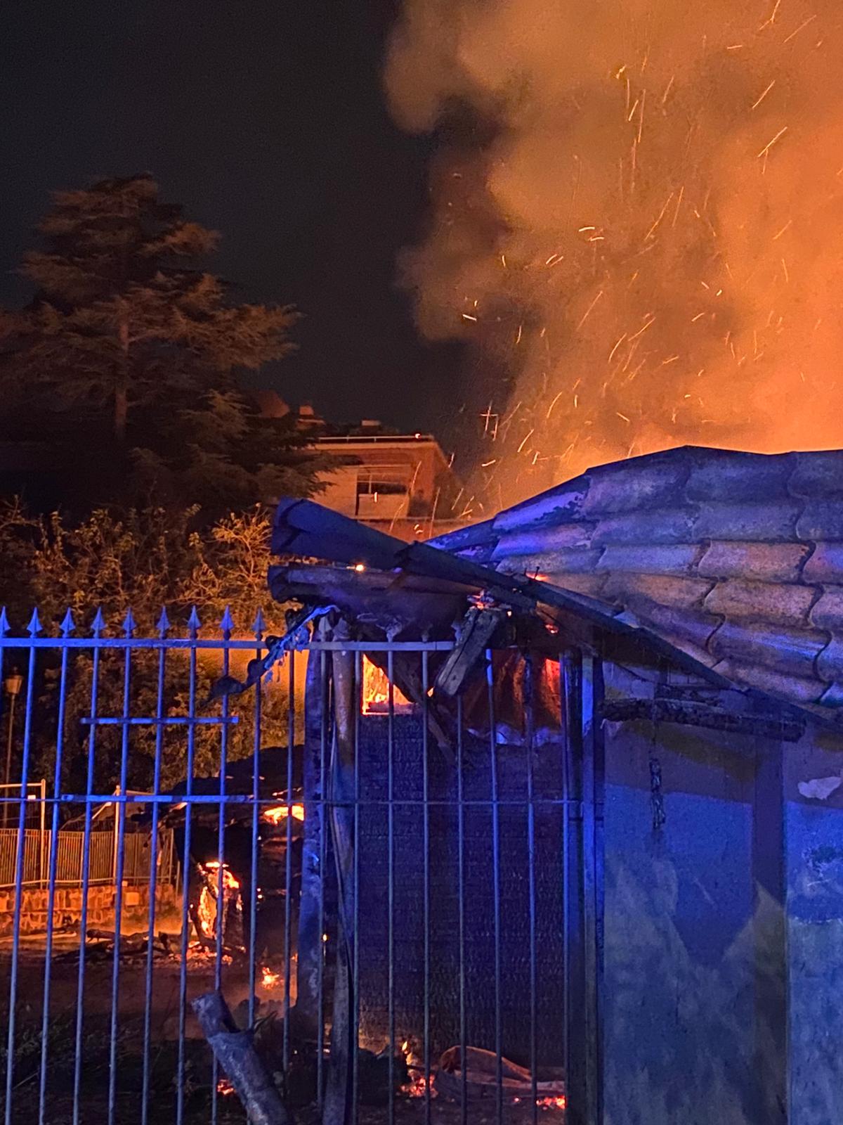 incendio Casina Villa Massimo