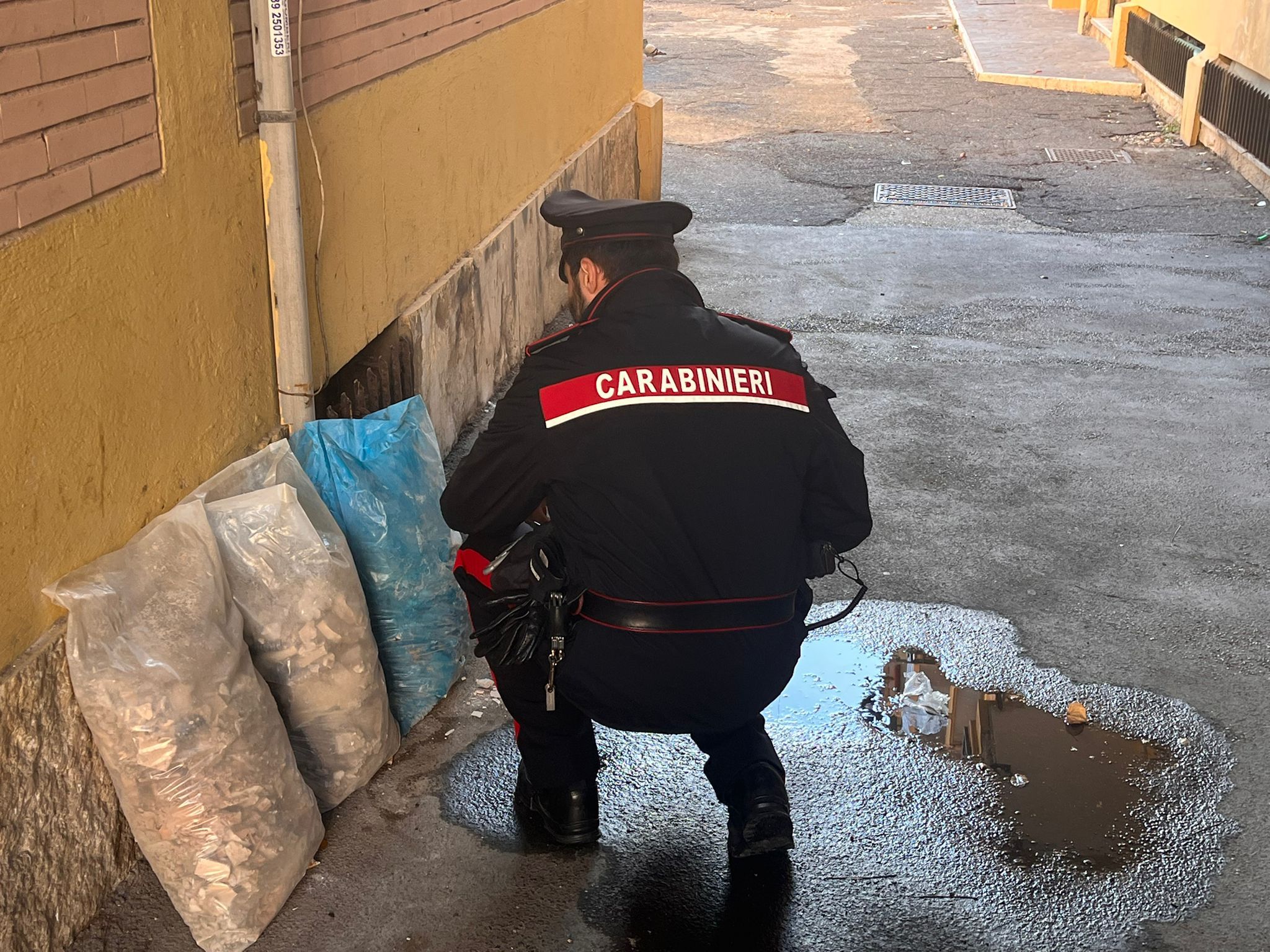 blitz carabinieri Ostia alle case popolari denominate "lotti"