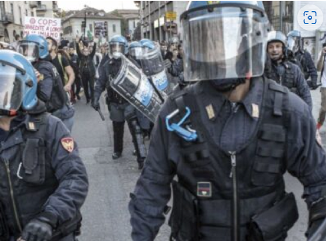 Manifestazione a Piazza del Popolo