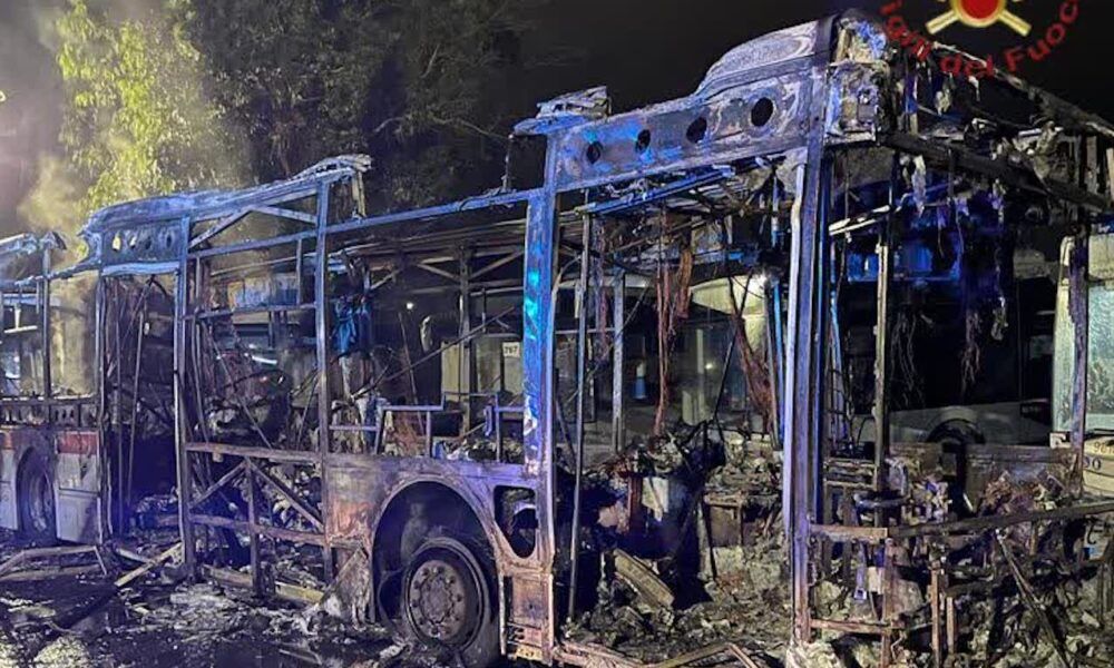 Incendio autobus Roma