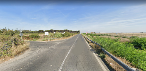 Fiumicino, scontro tra auto e moto su via Coccia di Morto: ferito ...
