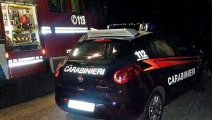 Carabinieri incendio Aprilia