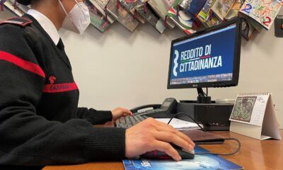 Ancora furbetti del Reddito di Cittadinanza: a finire nei guai 14 persone che avevano dichiarato il falso truffando lo stato di 180mila euro.
