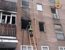 Incendio roma al pigneto