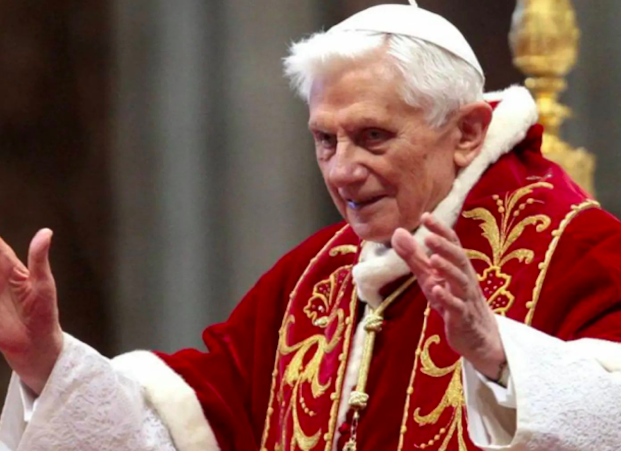 truffa ai fedeli per i Funerali Papa Ratzinger oggi a Roma