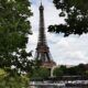 Tour Eiffel incorniciata da 2 alberi