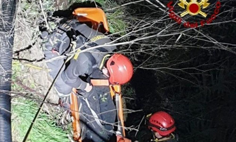 Recupero dei Vigili del Fuoco a Calcata per la 19 anni di Aprilia