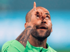 Dani Alves arrestato per molestie sessuali